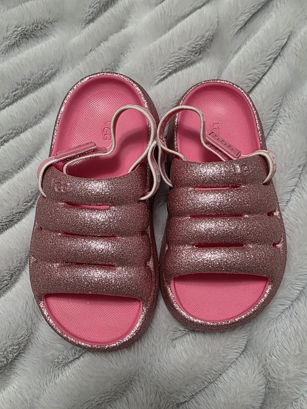 UGG K Sport Yeah Glitter Sandals Size 10 Toddler